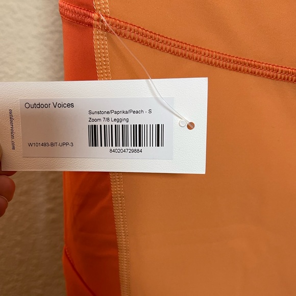 NWT Outdoor Voices Zoom 7/8 Leggings - Picture 6 of 6